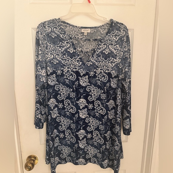 Avenue Floral Print Top, Size 14/16 - Picture 1 of 6
